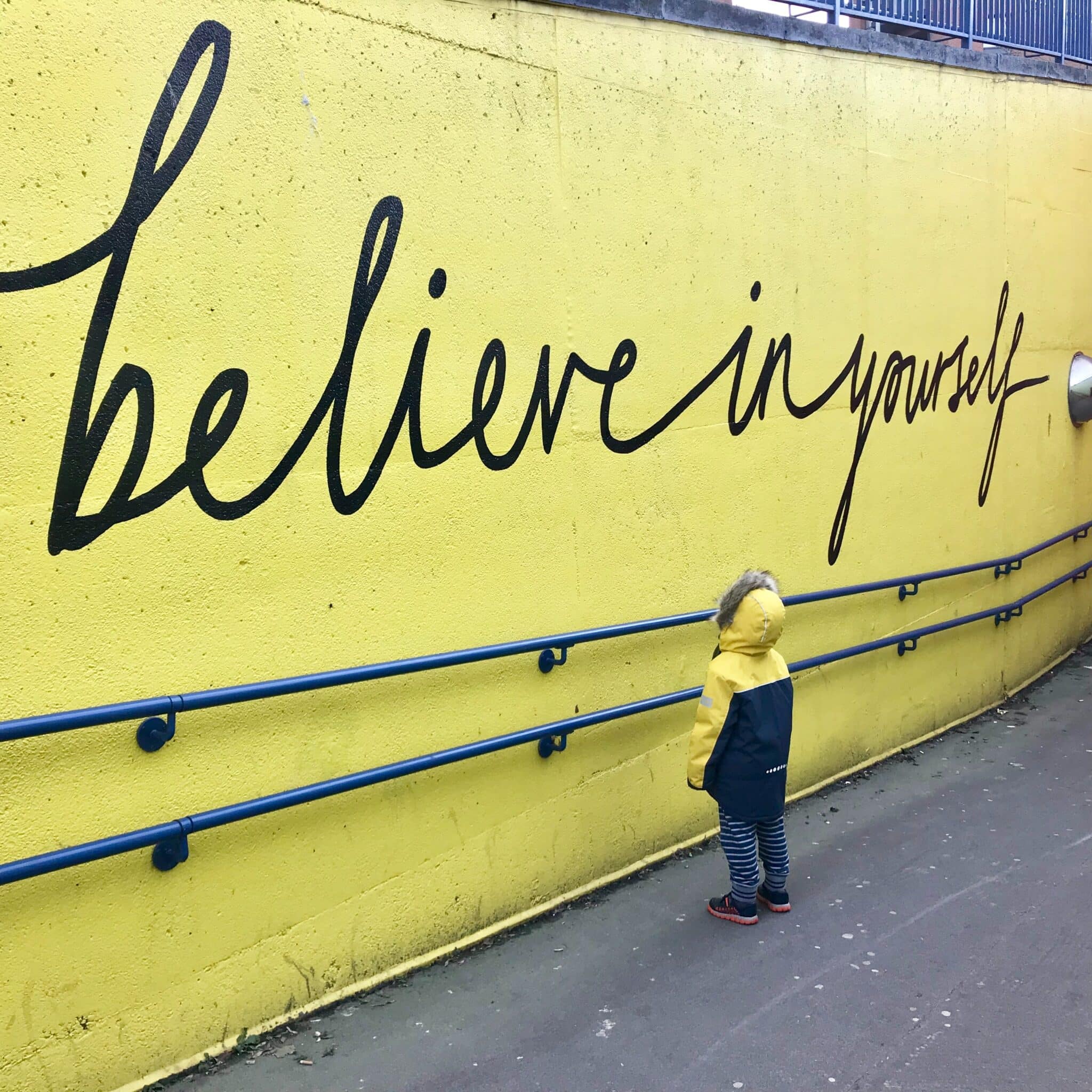 25 Inspiring Quotes About Being Positive and Embracing Hope